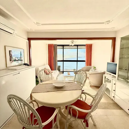 Apartment Santa Margarita, Primera Linea De Playa Con Piscina